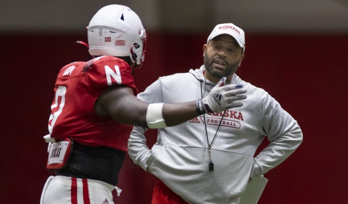 Bryan Applewhite and Jaquez Yant running back spring practice 2022.03.30 3274